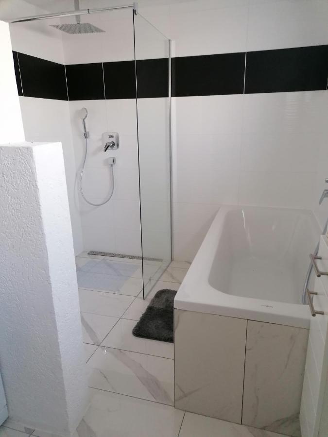 Schoene Einliegerwohnung In Hechingen Ngoại thất bức ảnh