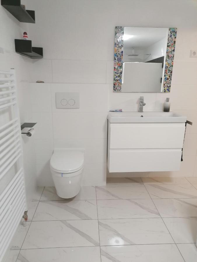 Schoene Einliegerwohnung In Hechingen Ngoại thất bức ảnh