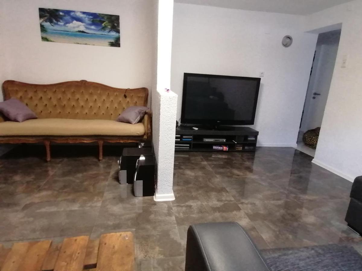 Schoene Einliegerwohnung In Hechingen Ngoại thất bức ảnh